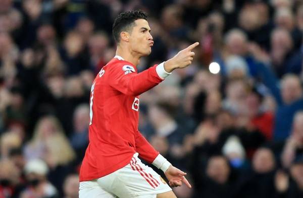 Cristiano Ronaldo se convierte en el máximo goleador de la historia en partidos oficiales