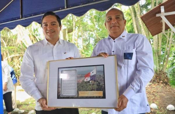 Cerro Ancón tiene nueva administración. MiAmbiente recibe las instalaciones