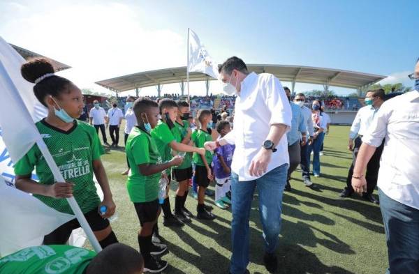 Arranca el Mundial de Estrellas 20-30 en el Estadio Maracaná