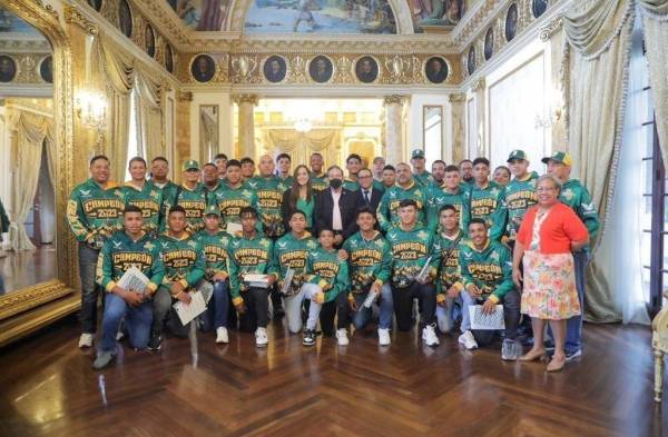 Presidente Cortizo recibió a los campeones del béisbol juvenil 2023