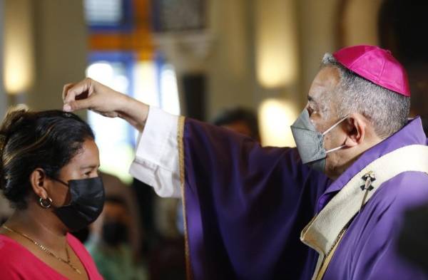 Las cenizas se colocarán en la cabeza y no en la frente, como era la tradición.