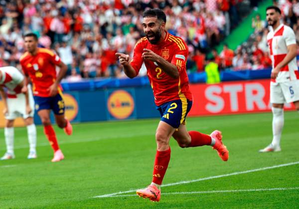 España golea y enamora ante croacia