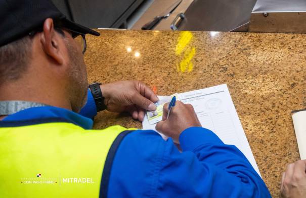 ¿Dónde trabajaban? Mitradel detecta a 13 extranjeros laborando ilegalmente