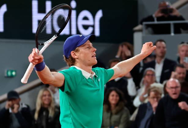 El tenista italiano celebra su boleto a la final.
