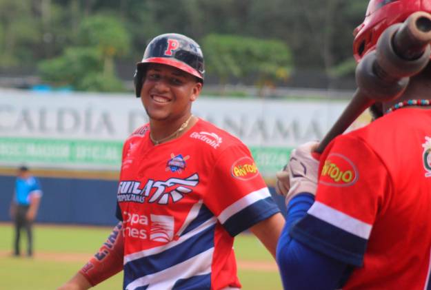 Eduardo Tait sonó ayer de 3-2 con las Águilas.