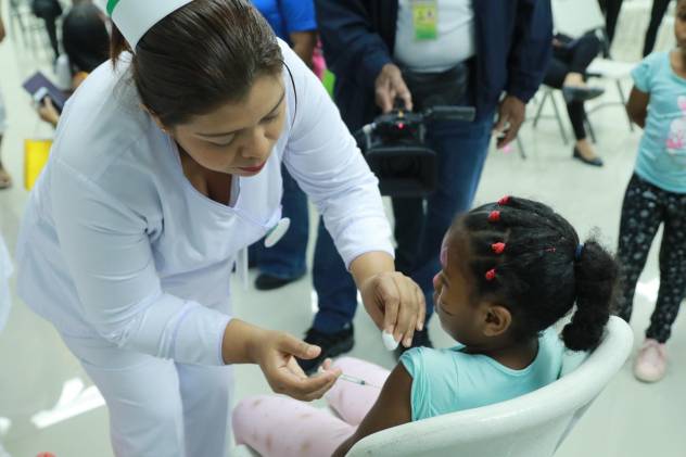 Vacunarán a niños contra el sarampión durante el mes de octubre