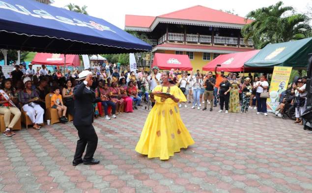 La entrada general tendrá un costo de $ 3.00 por persona.