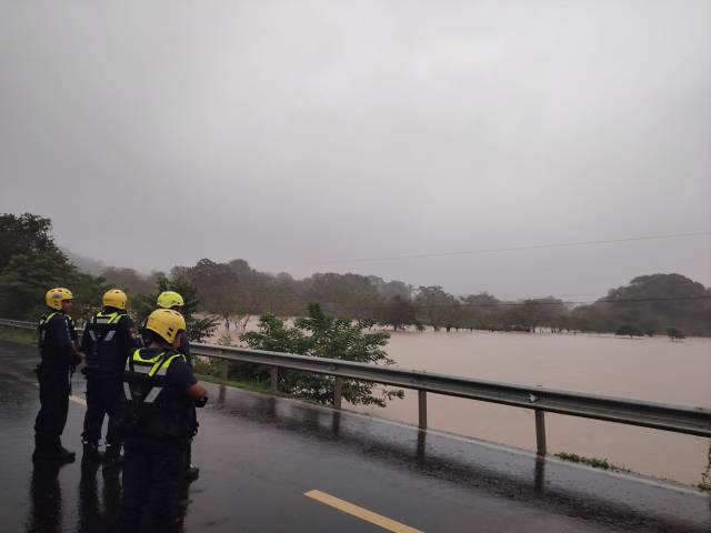 Sinparoc declaró alerta roja para cinco provincias y una comarca