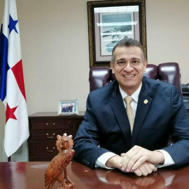 Magistrado Carlos Alberto Vásquez denuncia suplantación de identidad