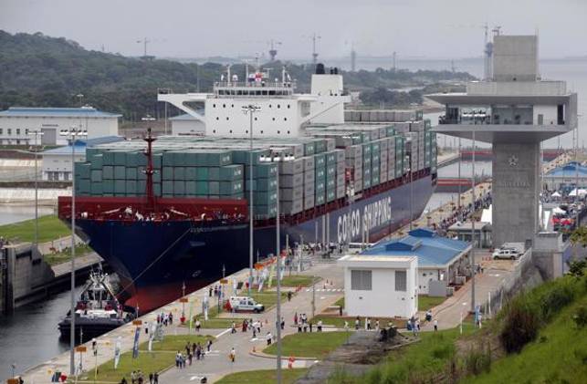 El 26 de junio de 2016, el buque Cosco Shipping Panamá transitó de forma inaugural por la esclusa de Agua Clara, del ampliado Canal de Panamá.