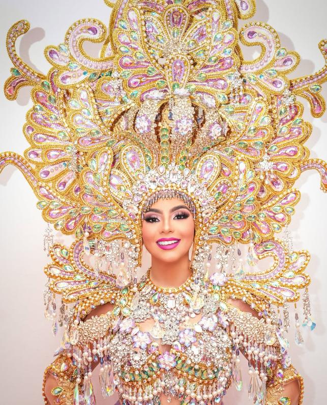 Panameños disfrutan del carnaval en Las Tablas