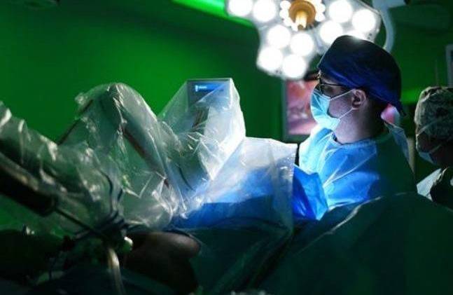 Vicente Chiu, subdirector nacional de Tecnología y Seguridad en Salud, destacó que esta tecnología representa un gran avance en la atención médica.