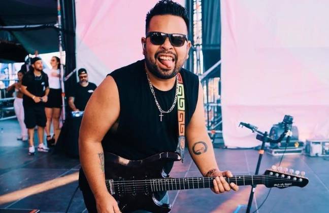 Redes Sociales/@dubarran