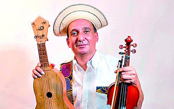 Redes Sociales/@joseaugustobroce/@jazminmunoz14