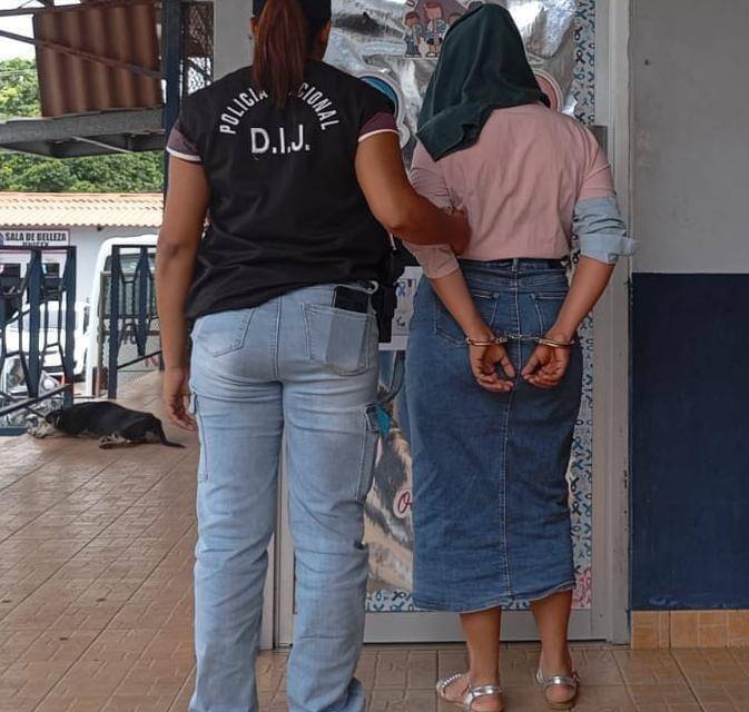 La Policía Nacional informó que Darly Nupia se entregó este jueves en compañía de su abogado.