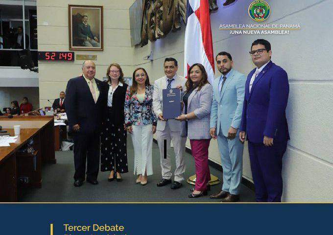 Asamblea Nacional aprueba ley que restablece el 1 de noviembre como Día del Niño y la Niña