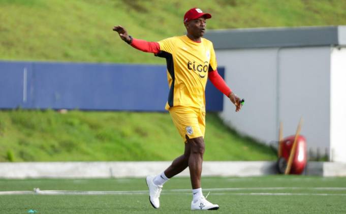 Jorge Dely Valdés está al frente del equipo.