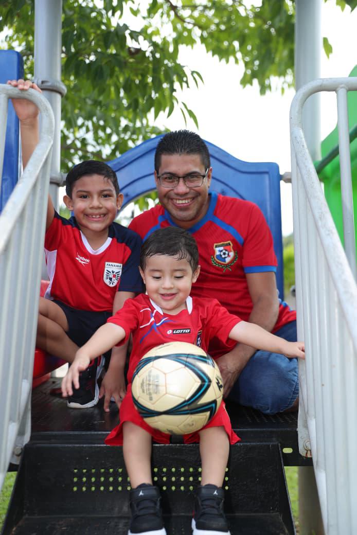¡Feliz Día del Padre! Los héroes de casa reciben su homenaje