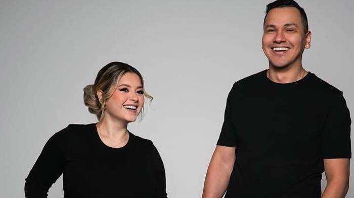 Flex y Angélica anunciaron el nacimiento de su bebé Luna el pasado 16 de noviembre cuando ya tenía tres meses.