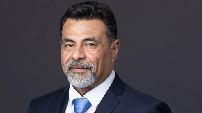 Francisco Mejía es el gerente general encargado.