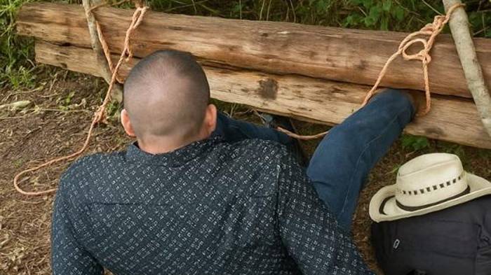 En su comunidad lo acusaban de estar a favor de las iniciativas del Gobierno.