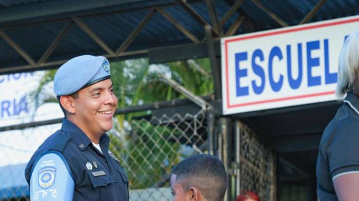 Cuidando a quienes construyen el futuro, desde los centros educativos.