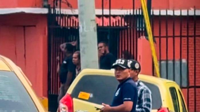 Taxista y pasajero asesinados