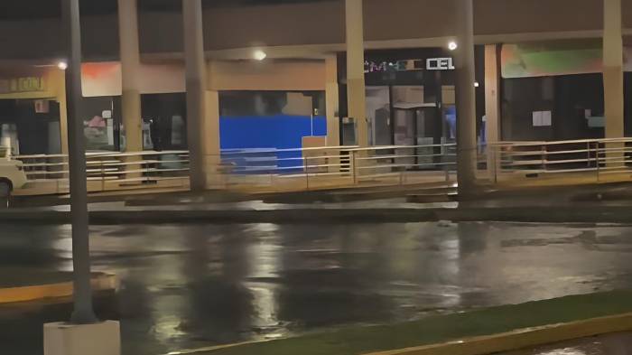 La Policía Nacional capturó a uno de los implicados en el robo ocurrido durante el aguacero en el Centro Comercial La Doña.