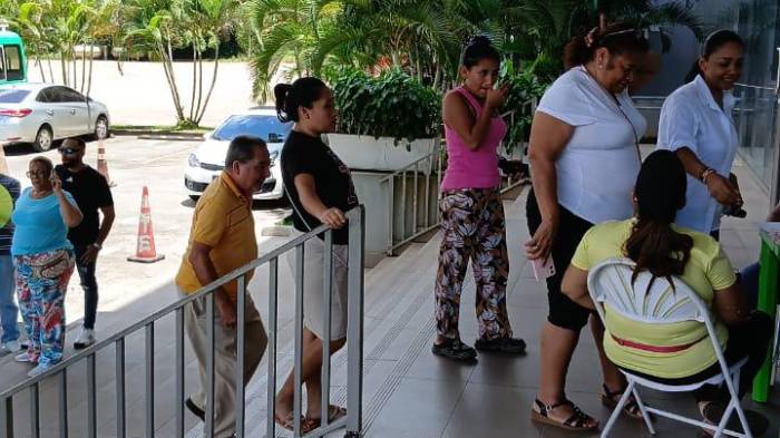 Para que la revocatoria sea válida, se necesitan 57,465 firmas.