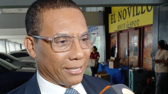 Víctor Orobio, defensa legal de Carrizo.