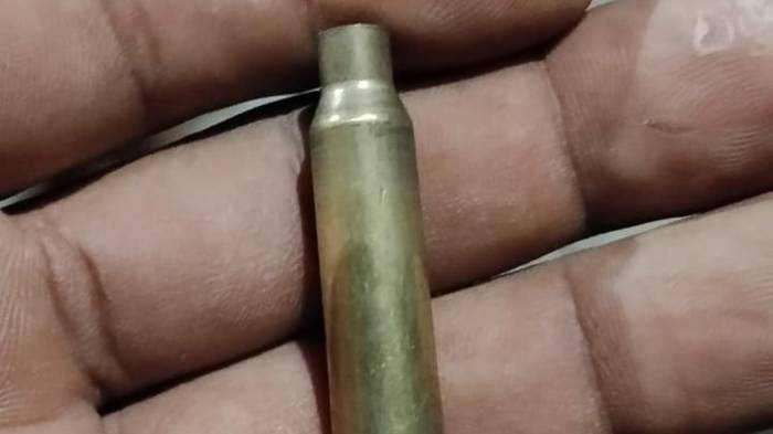 Unidades de la Policía Nacional acudieron a la vereda Cruz del Diablo tras reportes de múltiples detonaciones y trasladaron a los heridos para recibir atención médica.