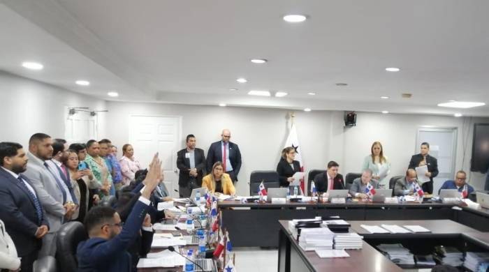 Tremendo pleque pleque en la Asamblea, aprueban en primer debate el presupuesto nacional