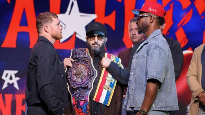 Saúl Álvarez y William Scull se vieron las caras.