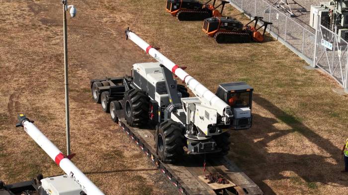 Naturgy fortalece el mantenimiento de la red eléctrica con poda mecanizada