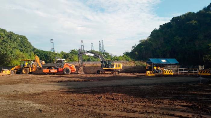 Ayer se hizo la excavación de la primera fundación permanente, dijo el ministro del MOP.