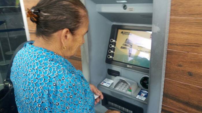 Jubilados y pensionados listos para cobrar en noviembre