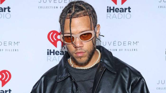 El cantante puertorriqueño Jhayco ya fue liberado tras pagar una fianza total de 3.000 dólares. El artista enfrenta dos cargos relacionados con drogas.