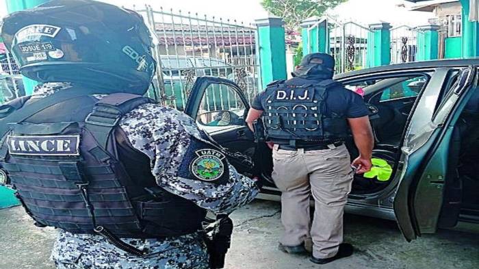 Le solicitaron el servicio de transporte, ahora lo investigan por violación de dos menores