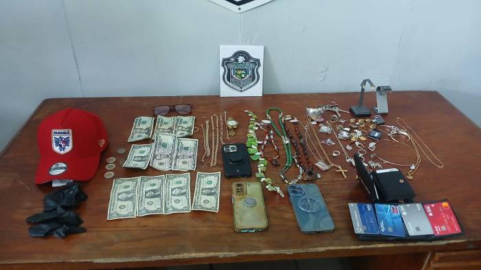 Las prendas y dinero robado fueron recuperados