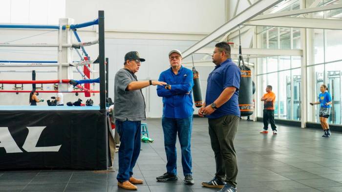 La cita se realizará en abril de 2026.