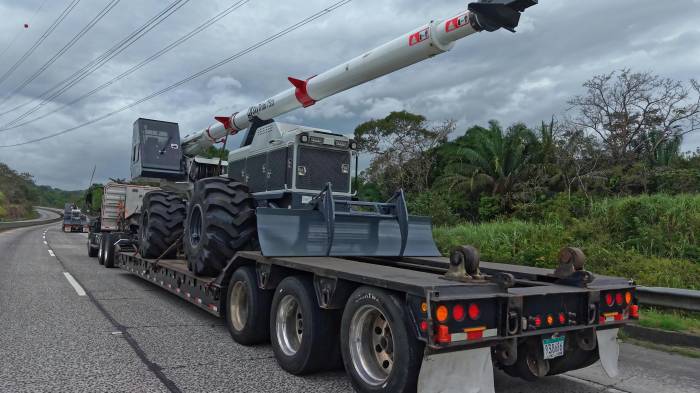 Naturgy fortalece el mantenimiento de la red eléctrica con poda mecanizada
