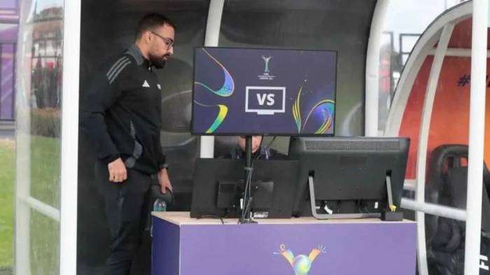 El sistema FVS utiliza entre cuatro y cinco cámaras y tiene menor infraestructura que el VAR.