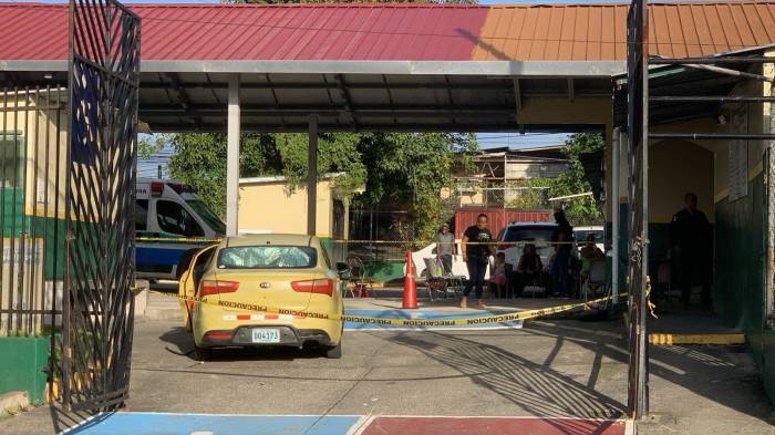 El joven fue llevado en un taxi al centro de salud. Didier Magallón/ El Siglo