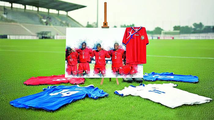 La histórica participación de Panamá en la Copa Oro 2005 consolidó el uniforme rojo como su símbolo cultural.