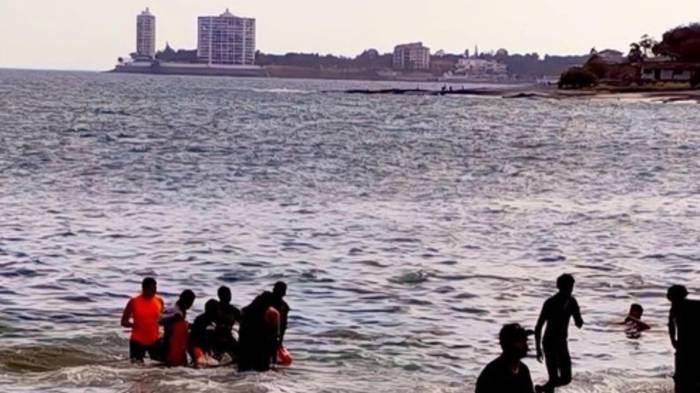 Guardavidas rescataron a dos menores y un adulto del fuerte oleaje en Nueva Gorgona, Panamá Oeste.