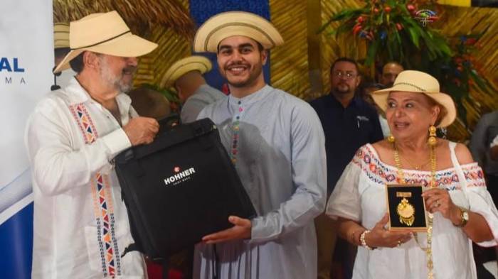 Redes Sociales/@sebasbatistah