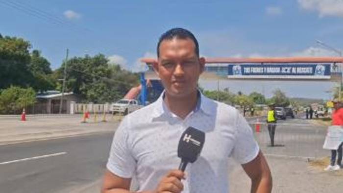 Periodista Gabriel Santamaría fue atacado por delincuentes