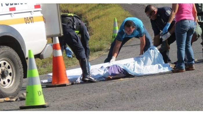 Las autoridades están tras la pista del conductor irresponsable.