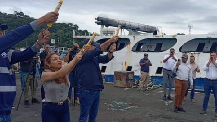El cierre de la veda estuvo marcado por el lanzamiento de luces de bengala.