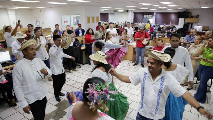 El Siglo y La Estrella festejan a la patria